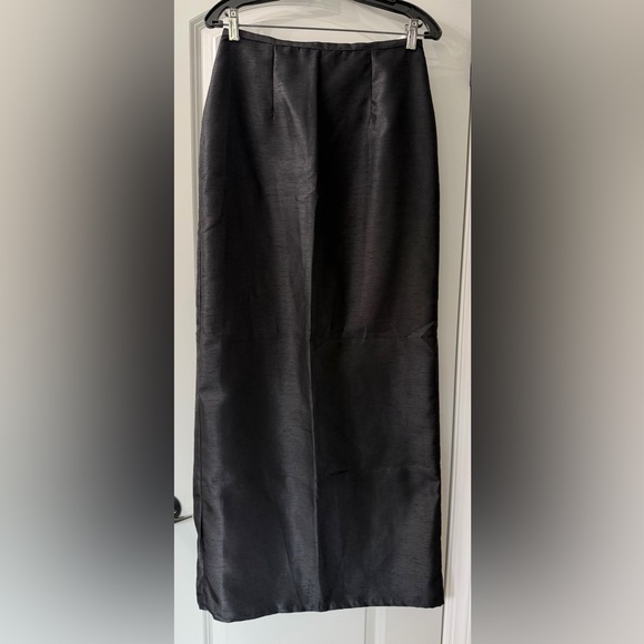 Dresses & Skirts - Elegant Tuxedo Black Dupioni Silk Pencil Skirt